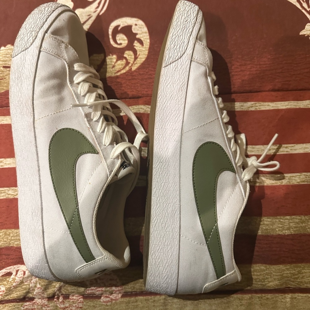Nike SB Zoom Air Blazer Low  men's size 12